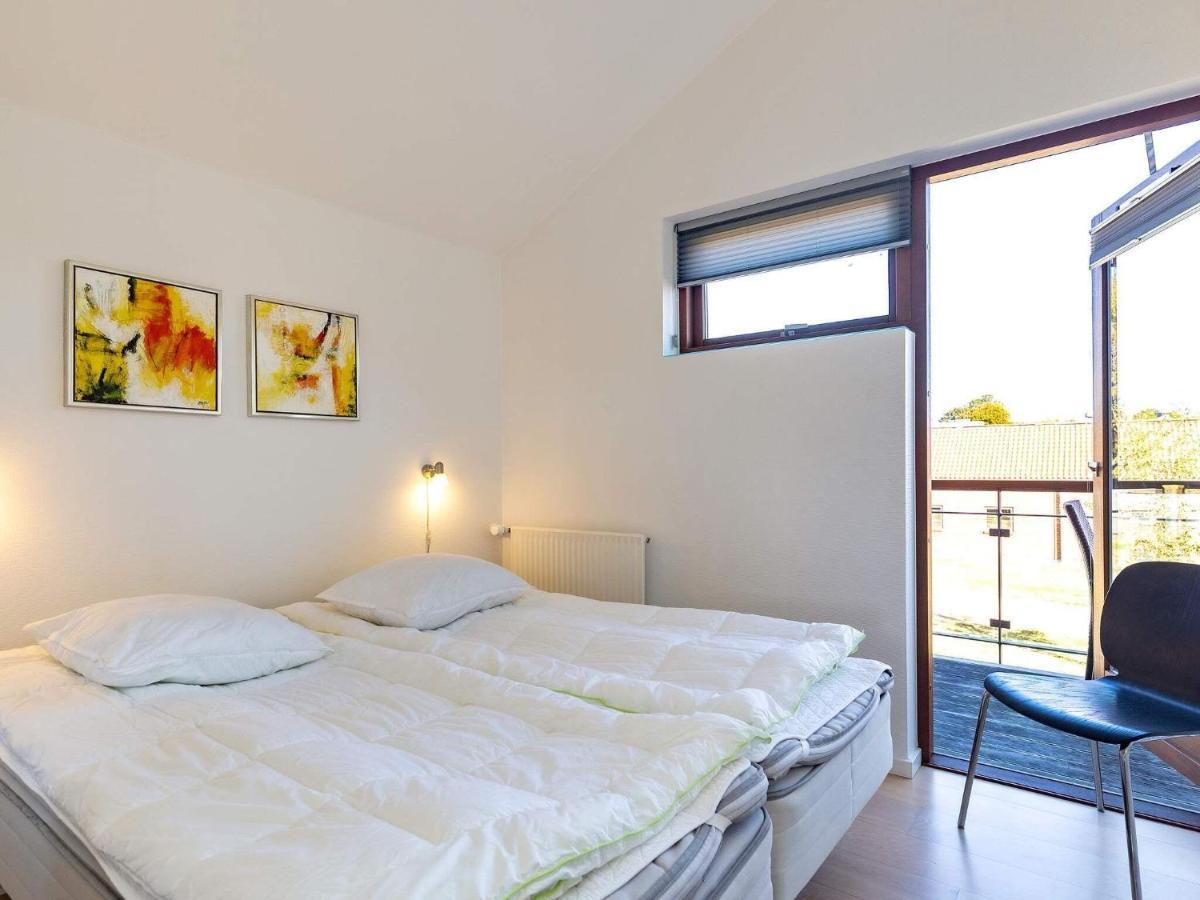4 Person Holiday Home In 博恩瑟 外观 照片