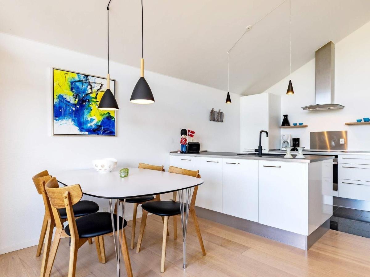 4 Person Holiday Home In 博恩瑟 外观 照片